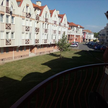 Gobe Apartman Hajduszoboszlo Exterior photo